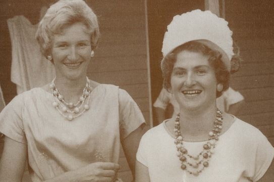 Drower Sisters - Lola