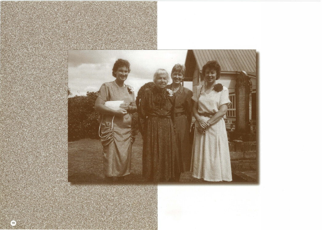 Biography: Hobson Sisters