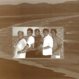 Biography: Wakefield Sisters (1943-1954)