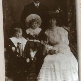 White Family - Peter Bruce Speedy